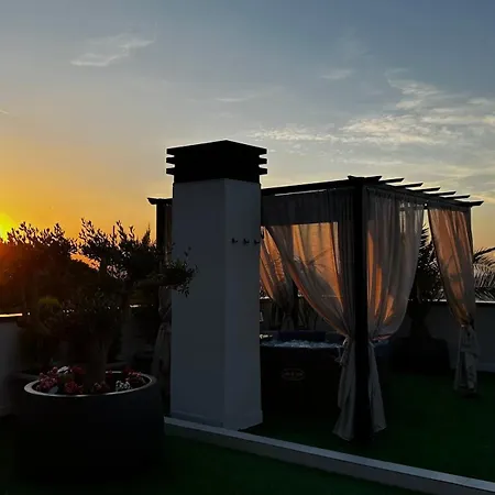 Sunscape Penthouse アパート *