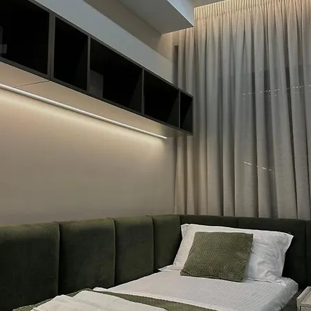 Sunscape Penthouse ティラナ